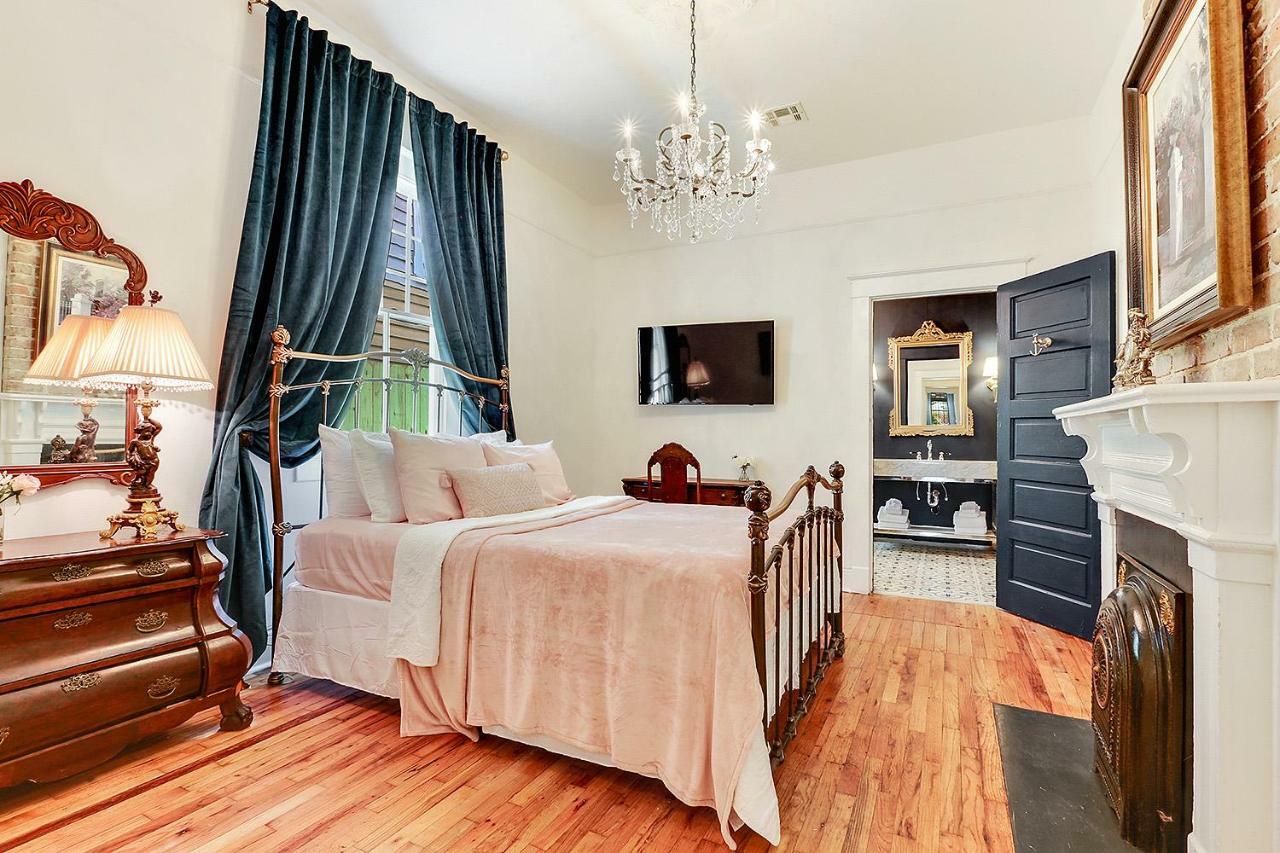 Вилла Elegant Renovated House With Relaxing Courtyard Новый Орлеан Экстерьер фото